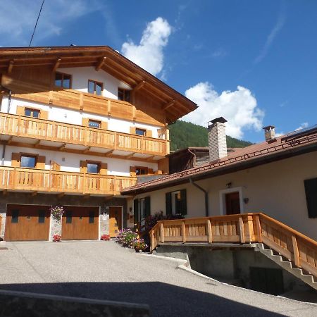 Casa Dorich Apartamento Pozza di Fassa Exterior foto