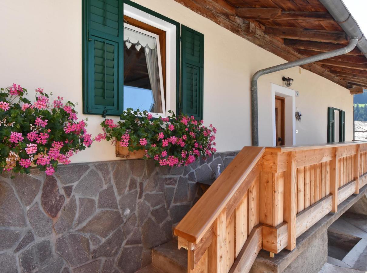 Casa Dorich Apartamento Pozza di Fassa Exterior foto