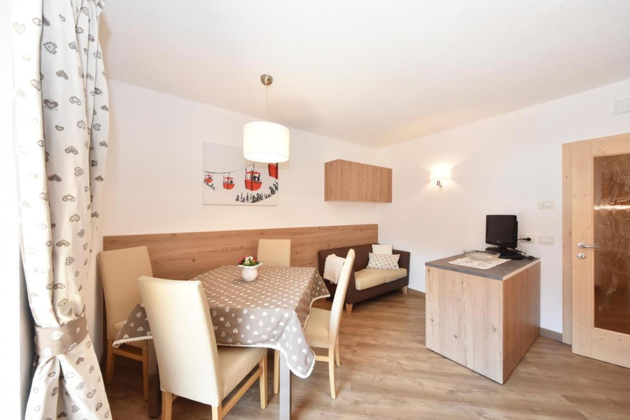 Casa Dorich Apartamento Pozza di Fassa Exterior foto