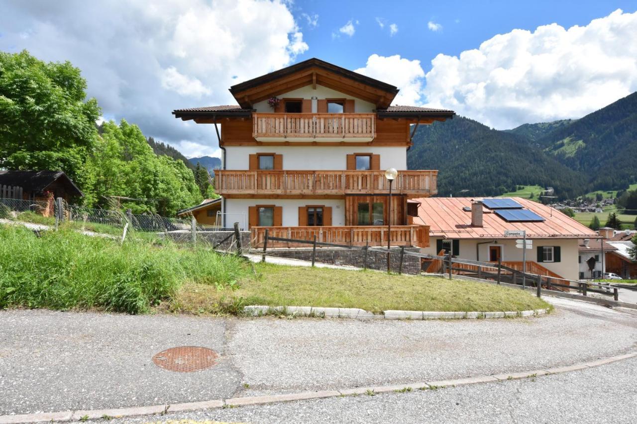Casa Dorich Apartamento Pozza di Fassa Exterior foto