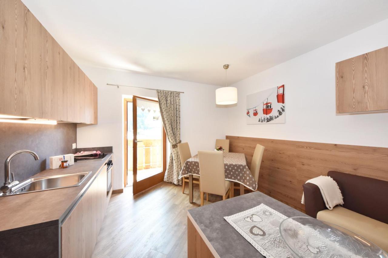 Casa Dorich Apartamento Pozza di Fassa Exterior foto